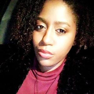 Meet your Posher, Britni